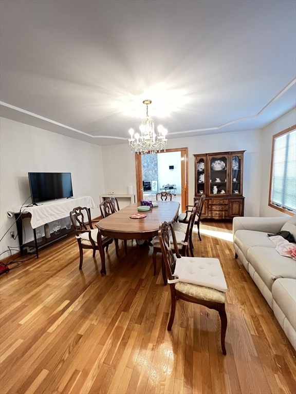 29 Page Road Weston, MA 02493 - Photo 7 of 25