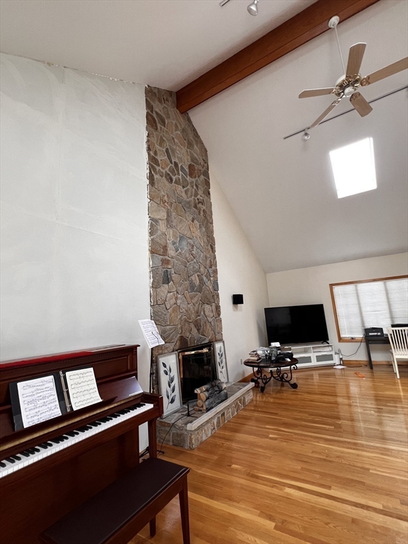 29 Page Road Weston, MA 02493 - Photo 9 of 25