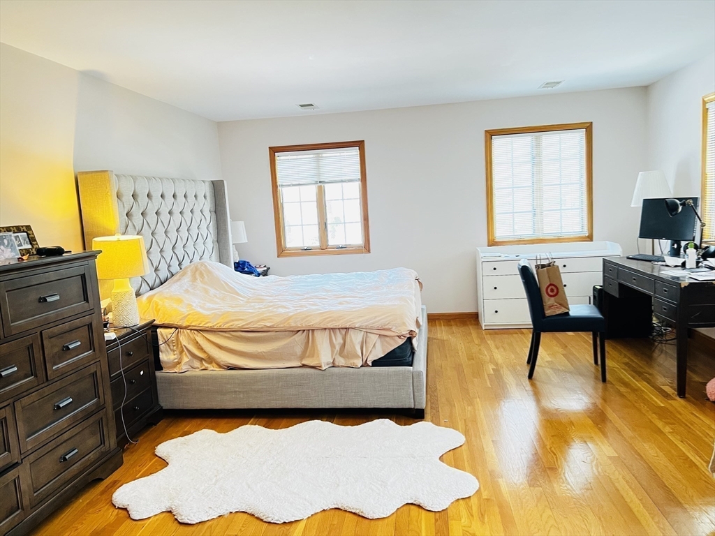 29 Page Road Weston, MA 02493 - Photo 10 of 25