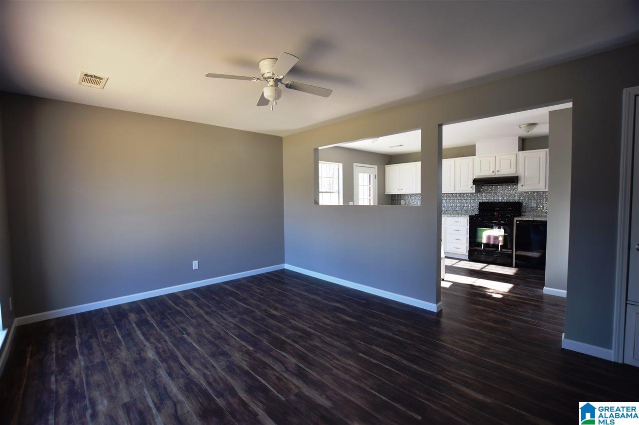 4960 Valleyview Way Adamsville, AL 35005 - Photo 3 of 36