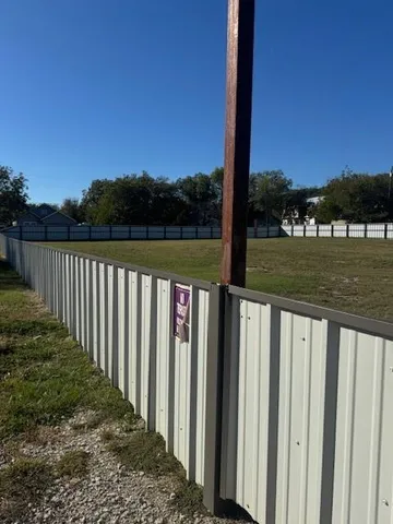 a city view from a yard