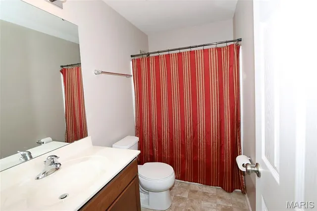 $379,900 | 200 Brookview Way Court, O'Fallon, MO 63366