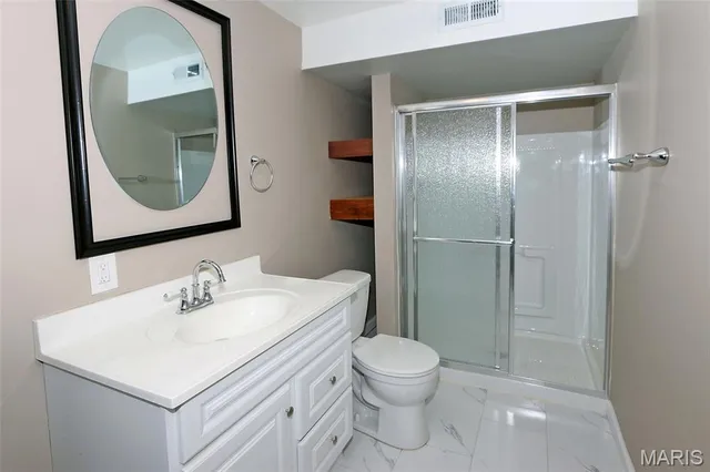 $379,900 | 200 Brookview Way Court, O'Fallon, MO 63366