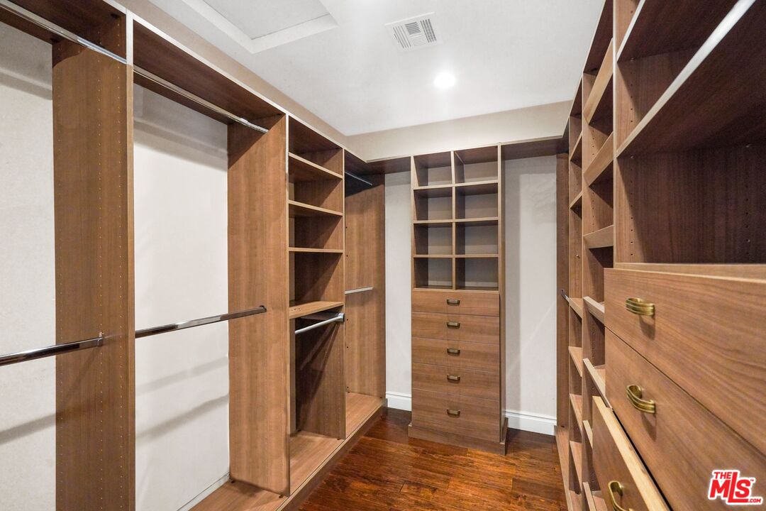 1774 Washington Way Venice, CA 90291 - Photo 26 of 42 a view of walk in closet with empty racks