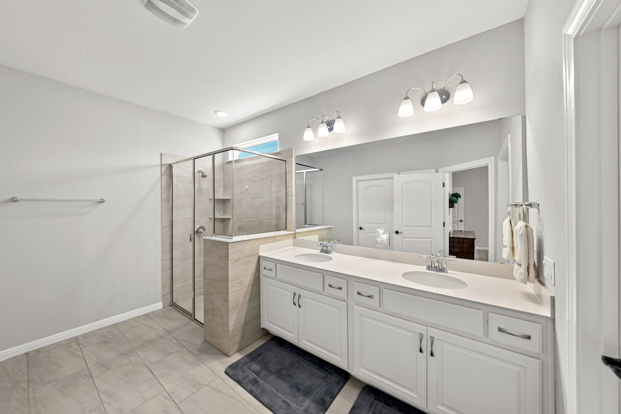 642 Martingale Street Georgetown, TX 78633 - Photo 21 of 40 The dual sink vanity with ample drawer storage makes getting ready a breeze.