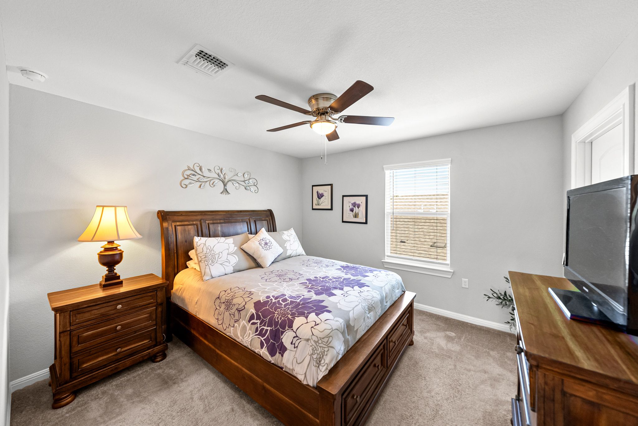 642 Martingale Street Georgetown, TX 78633 - Photo 30 of 40 The third bedroom continues the theme of light and airy design.