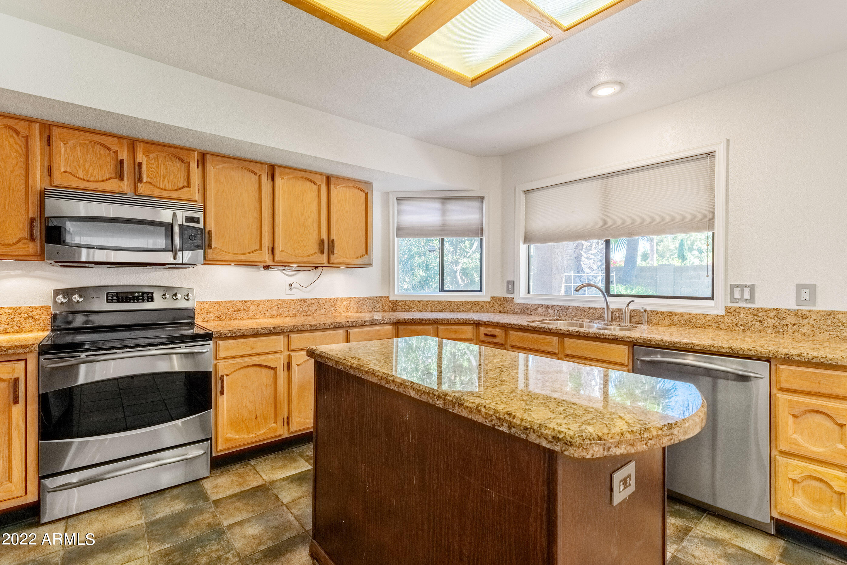 7383 West Utopia Road Glendale, AZ 85308 - Photo 14 of 49 Kitchen