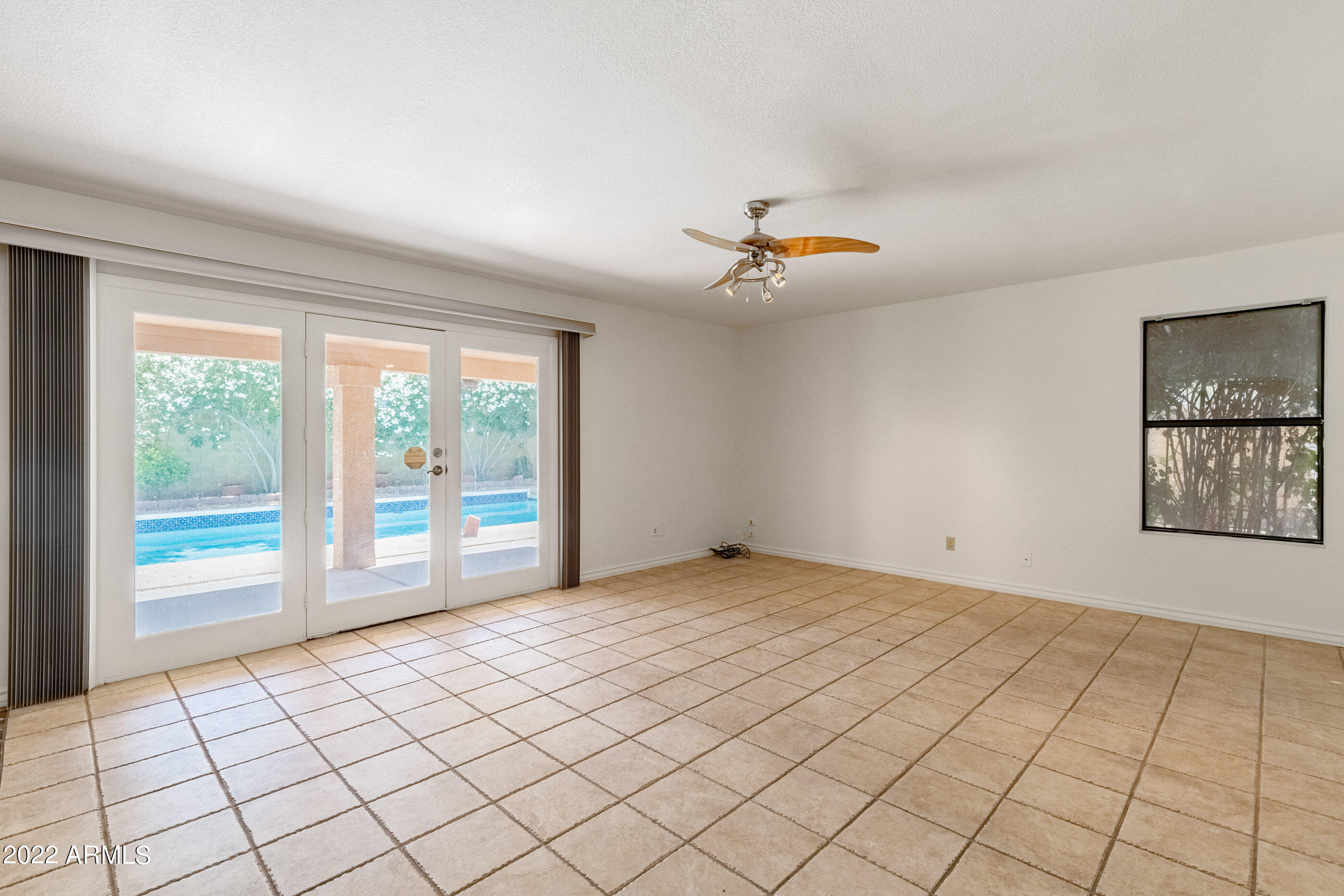 7383 West Utopia Road Glendale, AZ 85308 - Photo 17 of 49 Family room