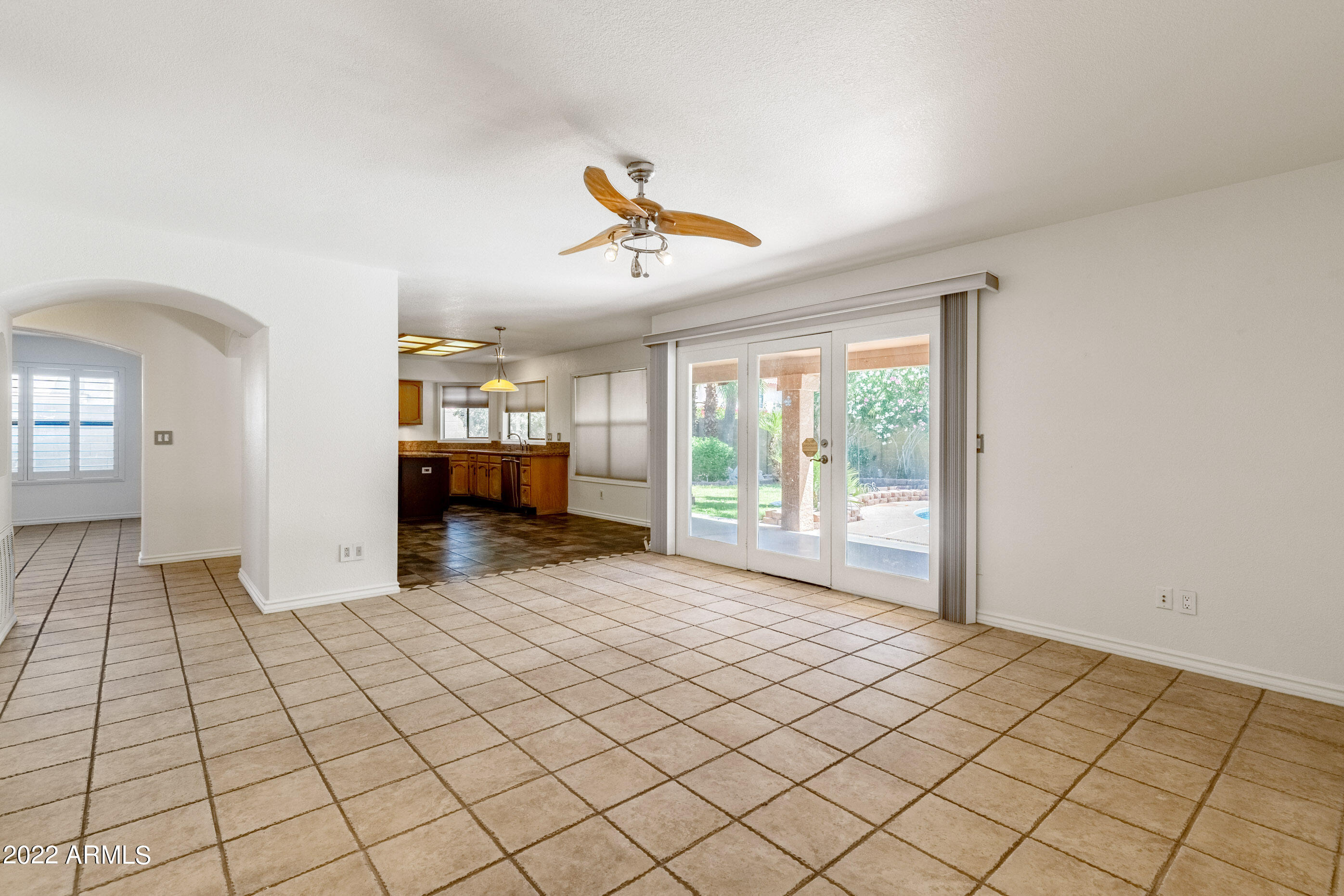 7383 West Utopia Road Glendale, AZ 85308 - Photo 18 of 49 Family room