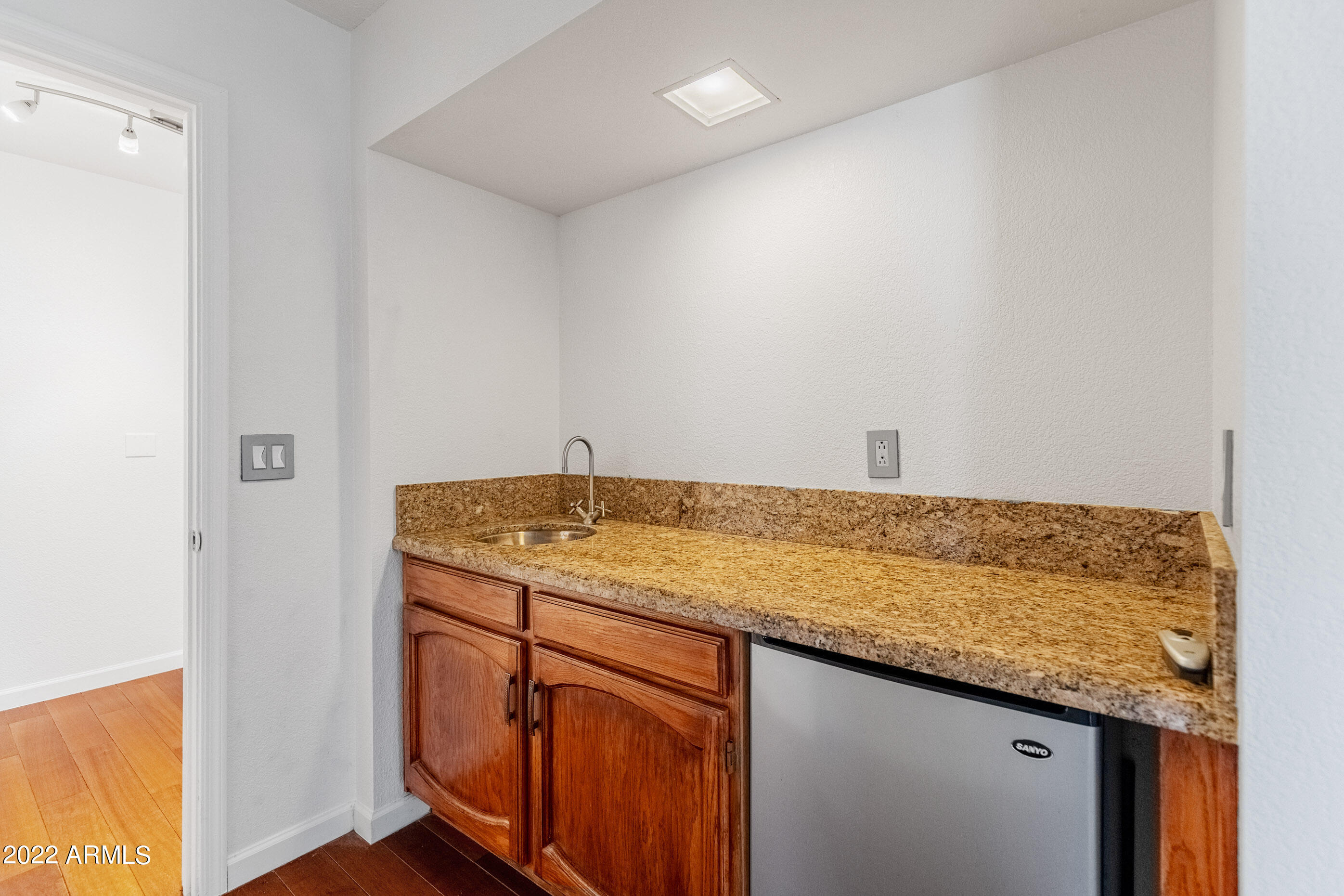 7383 West Utopia Road Glendale, AZ 85308 - Photo 23 of 49 Master wet bar