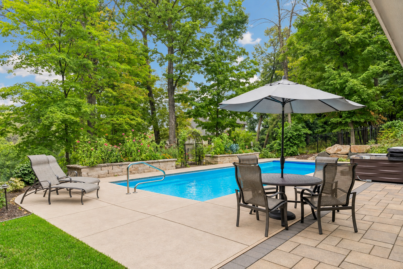 18508 Ridgewood Road Minnetonka, MN 55391 - Photo 11 of 90 Gallery Image 11