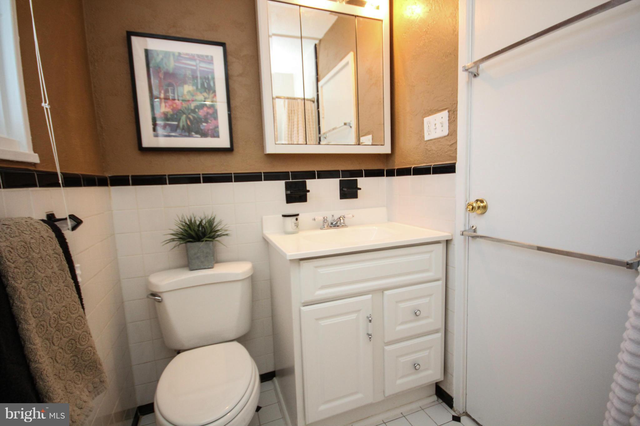 3927 Weller Road Silver Spring, MD 20906 - Photo 16 of 30 Main Level Bath