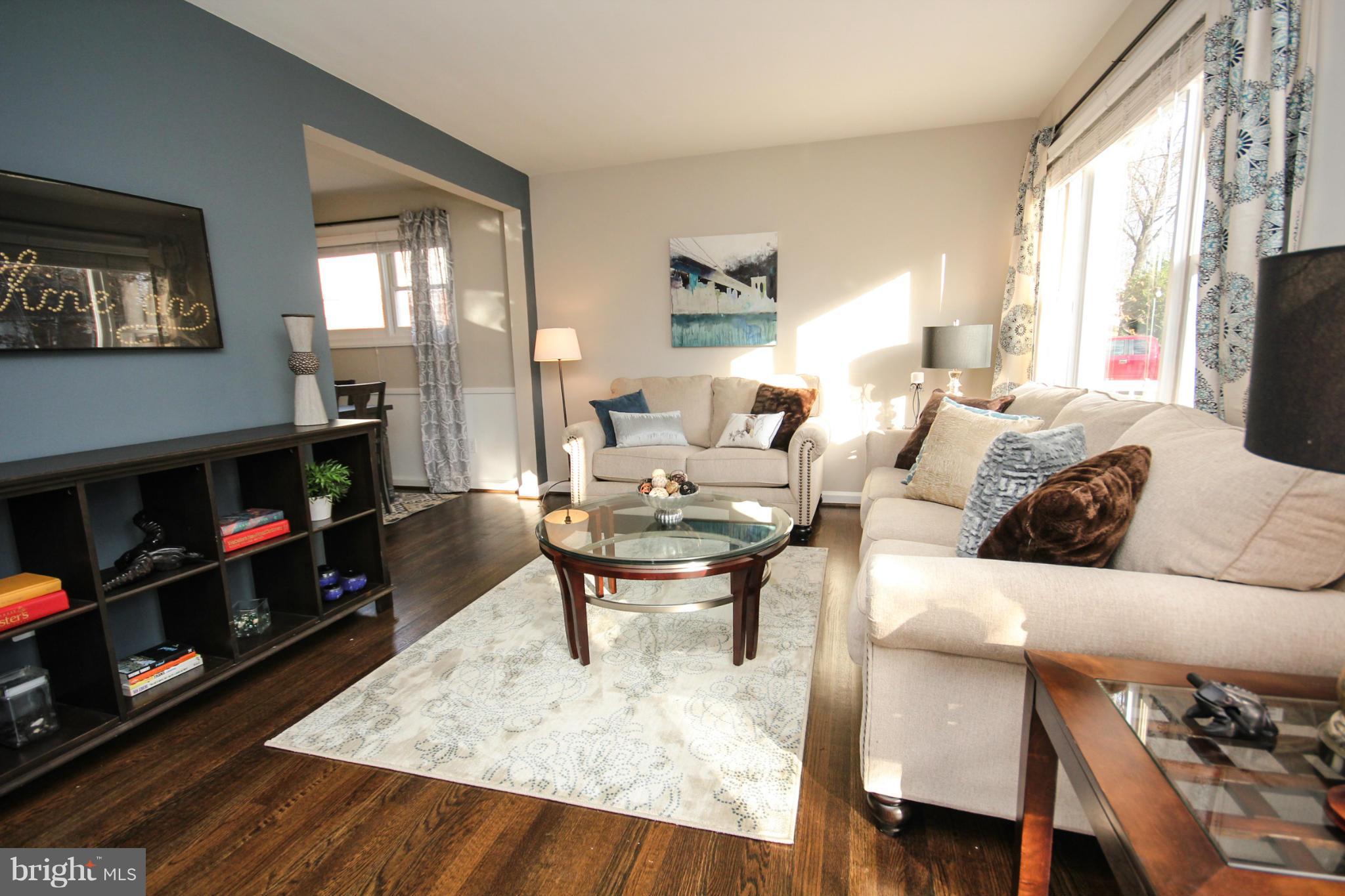 3927 Weller Road Silver Spring, MD 20906 - Photo 5 of 30 Living Room