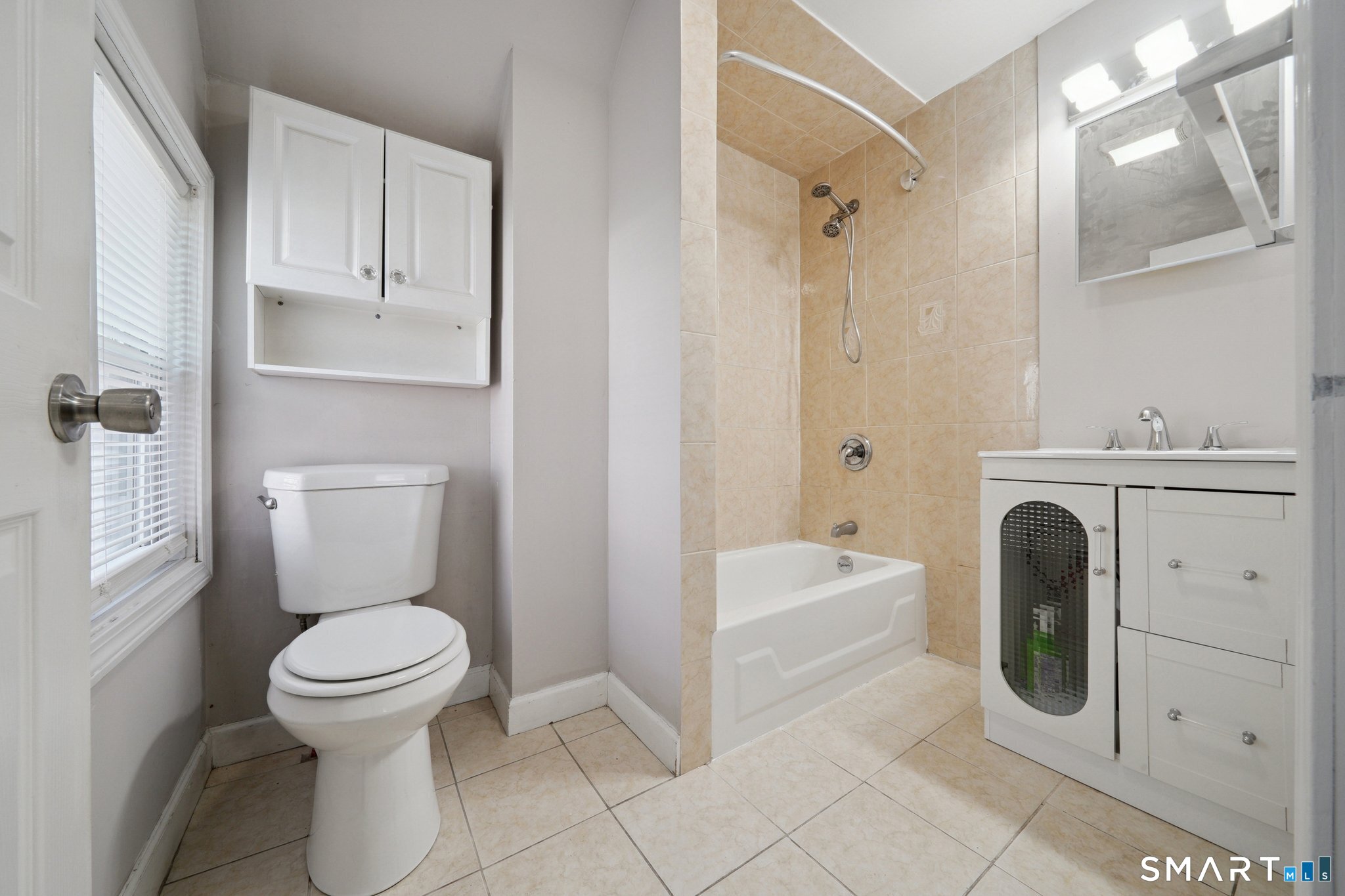 73 Orange Street Bridgeport, CT 06607 - Photo 9 of 32