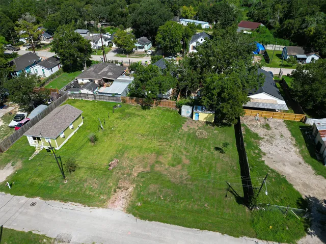 $49,900 | 604 Maiden Lane, Richmond, TX 77469