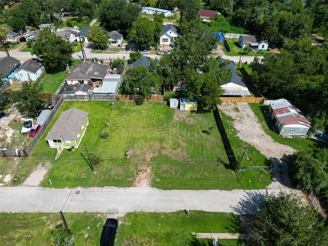 $49,900 | 604 Maiden Lane, Richmond, TX 77469