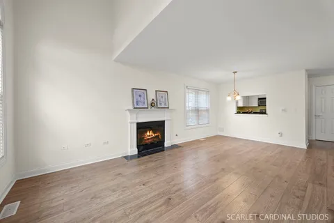 $225,000 | 35 Foxcroft Road, Unit 123, Naperville, IL 60565
