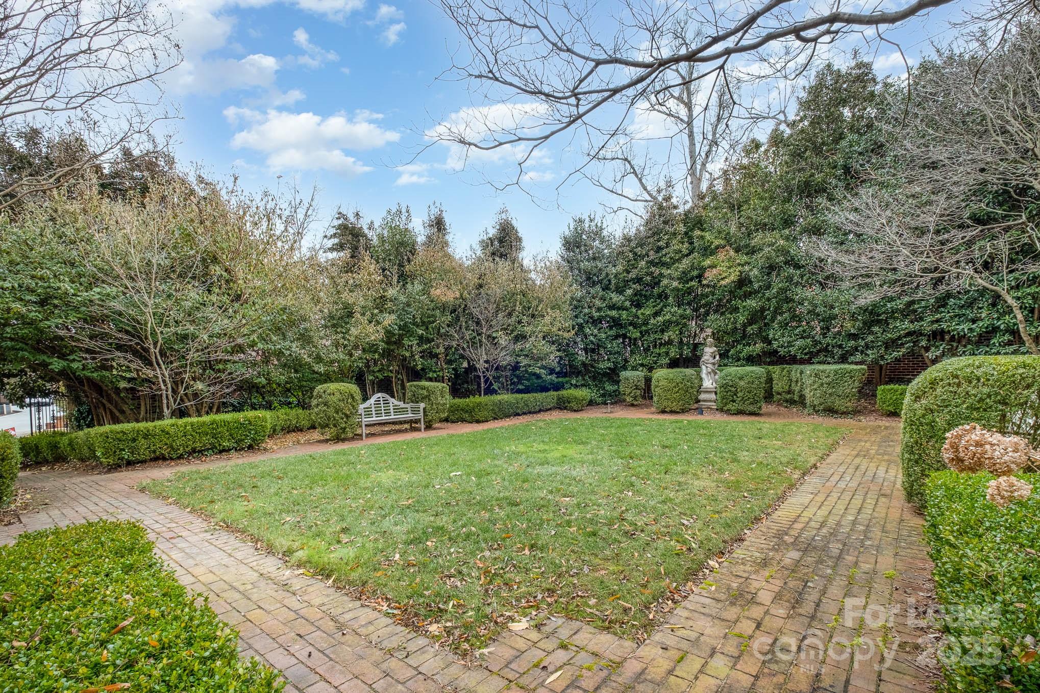 1107 Queens Road Charlotte, NC 28207 - Photo 28 of 33