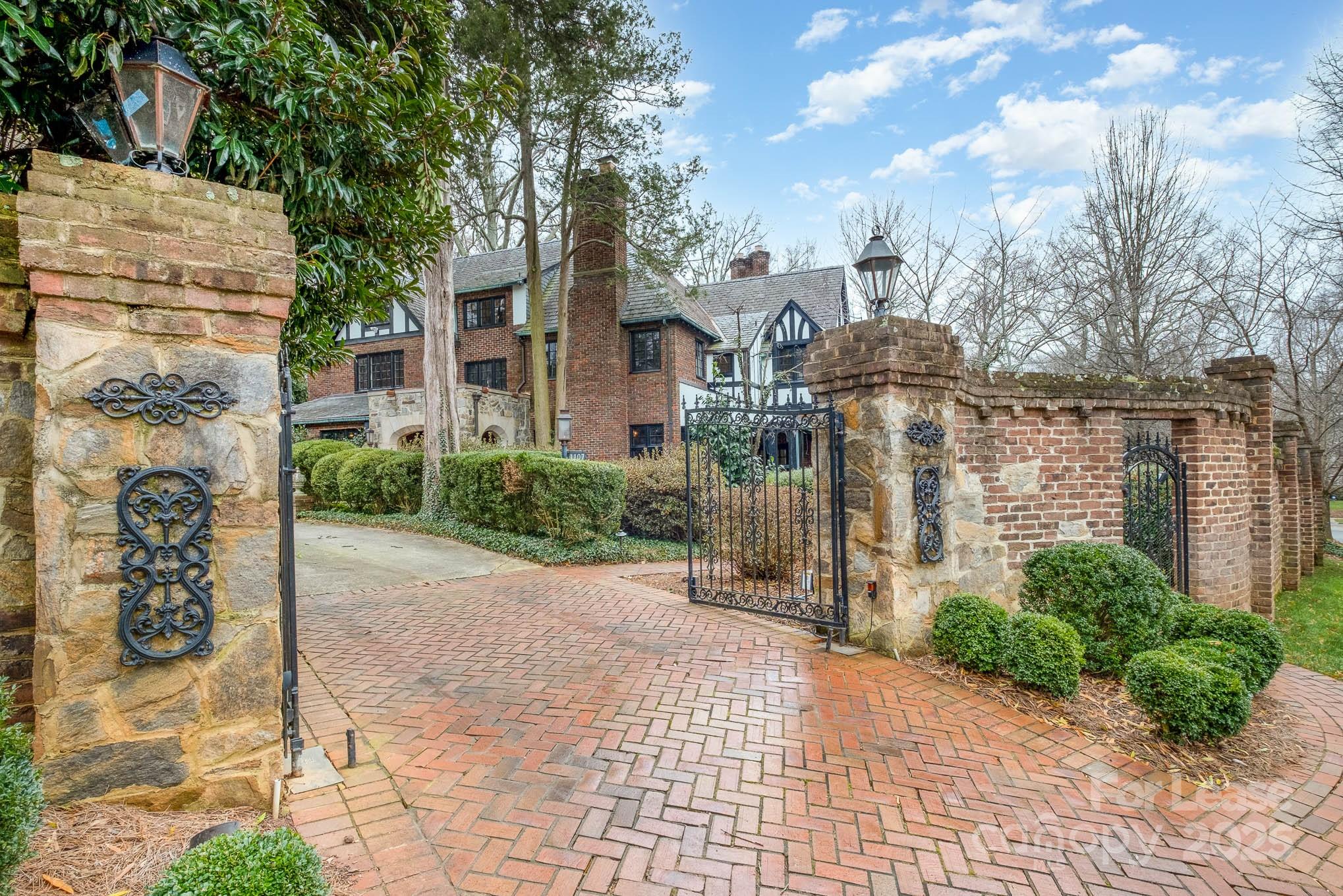 1107 Queens Road Charlotte, NC 28207 - Photo 30 of 33