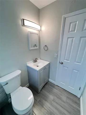 $1,600 | 6351 Gateway Avenue, Sarasota, FL 34231