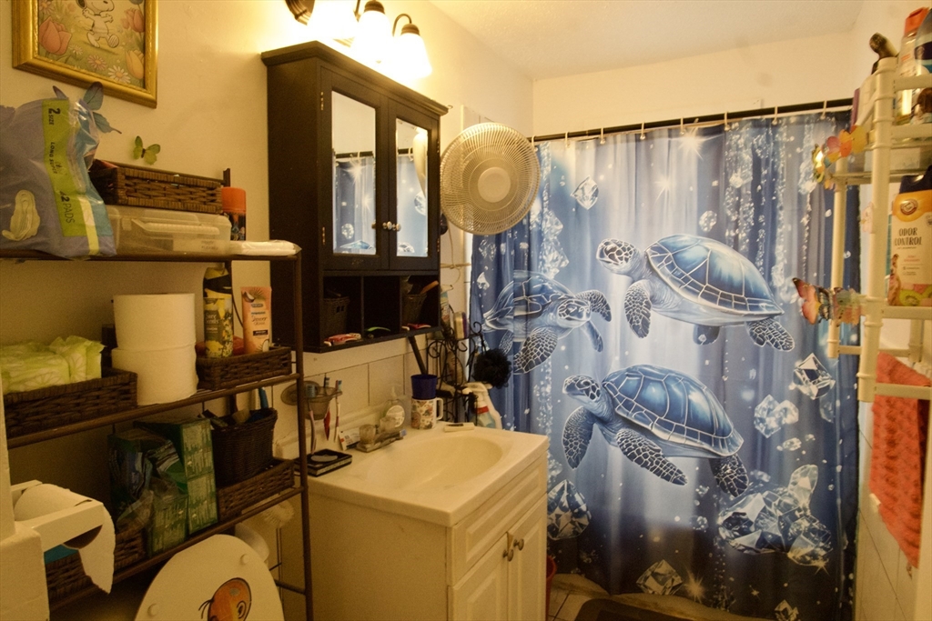 59-61 Carlisle Street Springfield, MA 01109 - Photo 3 of 10