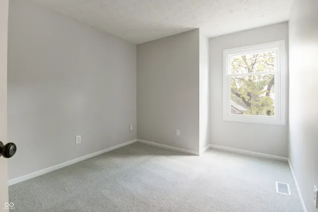 $277,500 | 11614 Buttonwood Drive, Carmel, IN 46033