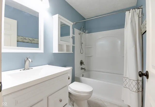 $277,500 | 11614 Buttonwood Drive, Carmel, IN 46033