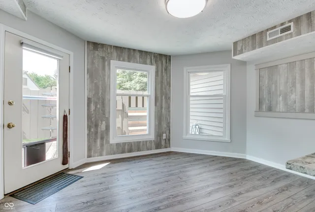 $277,500 | 11614 Buttonwood Drive, Carmel, IN 46033