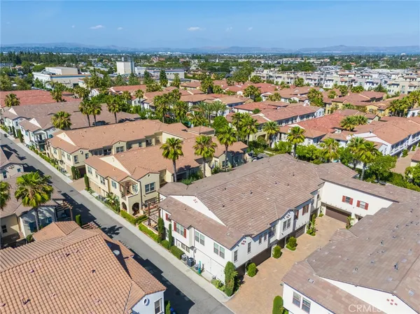$599,900 | 585 South Kroeger Street, Anaheim, CA 92805