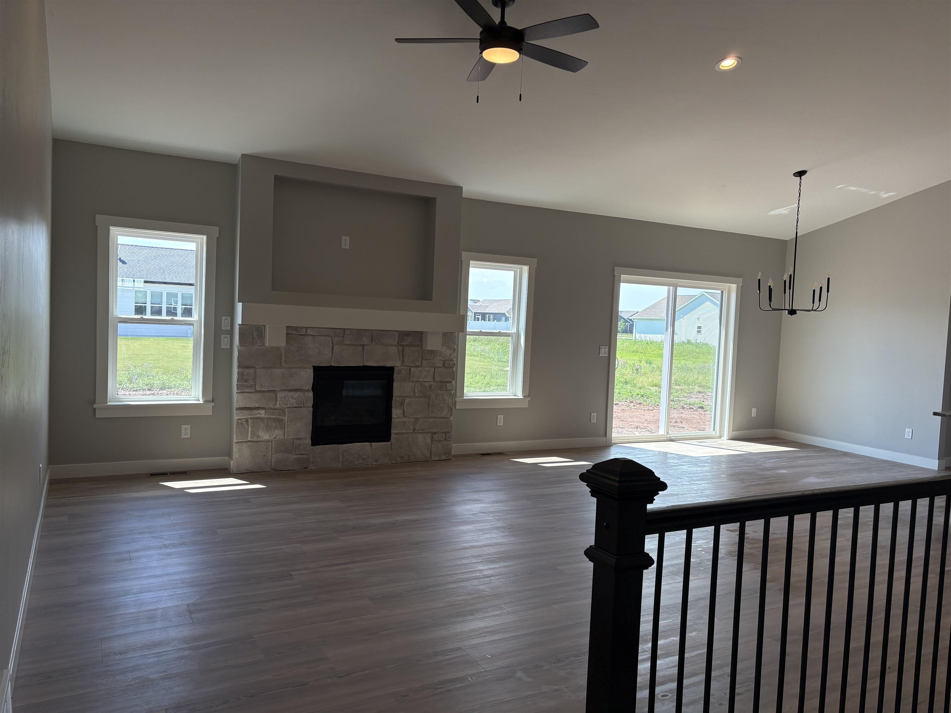 N8843 Killarney Way Menasha, WI 54952 - Photo 8 of 28