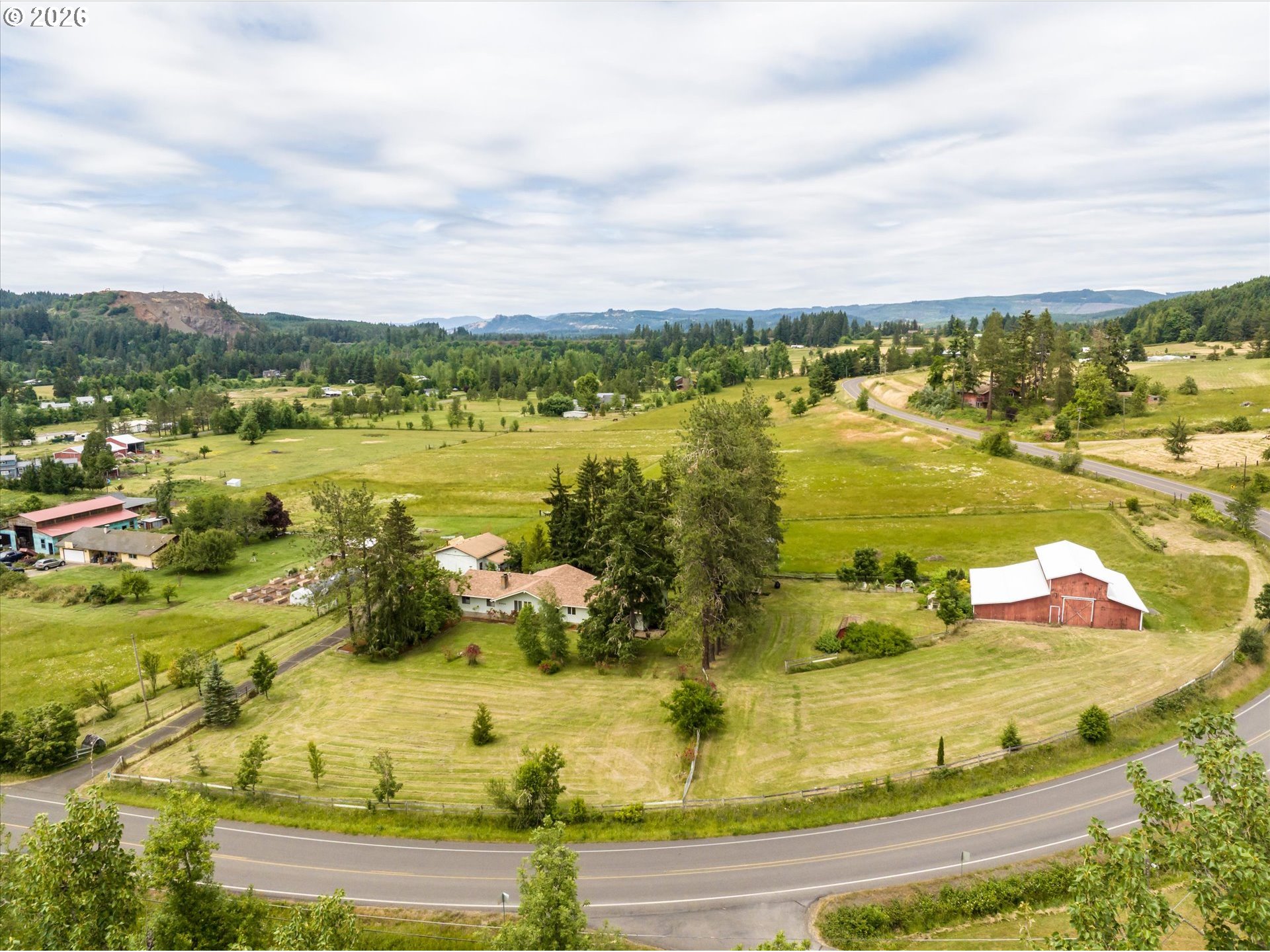 82086 Lost Creek Road Dexter, OR 97431 - Photo 2 of 42
