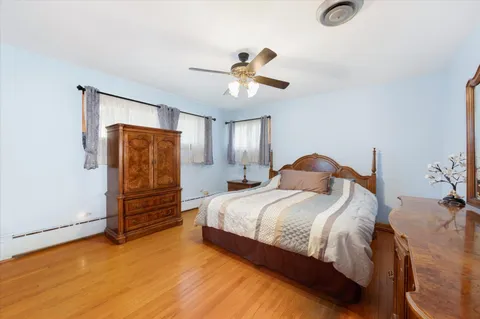 $399,900 | 418 East End Avenue, Hillside, IL 60162