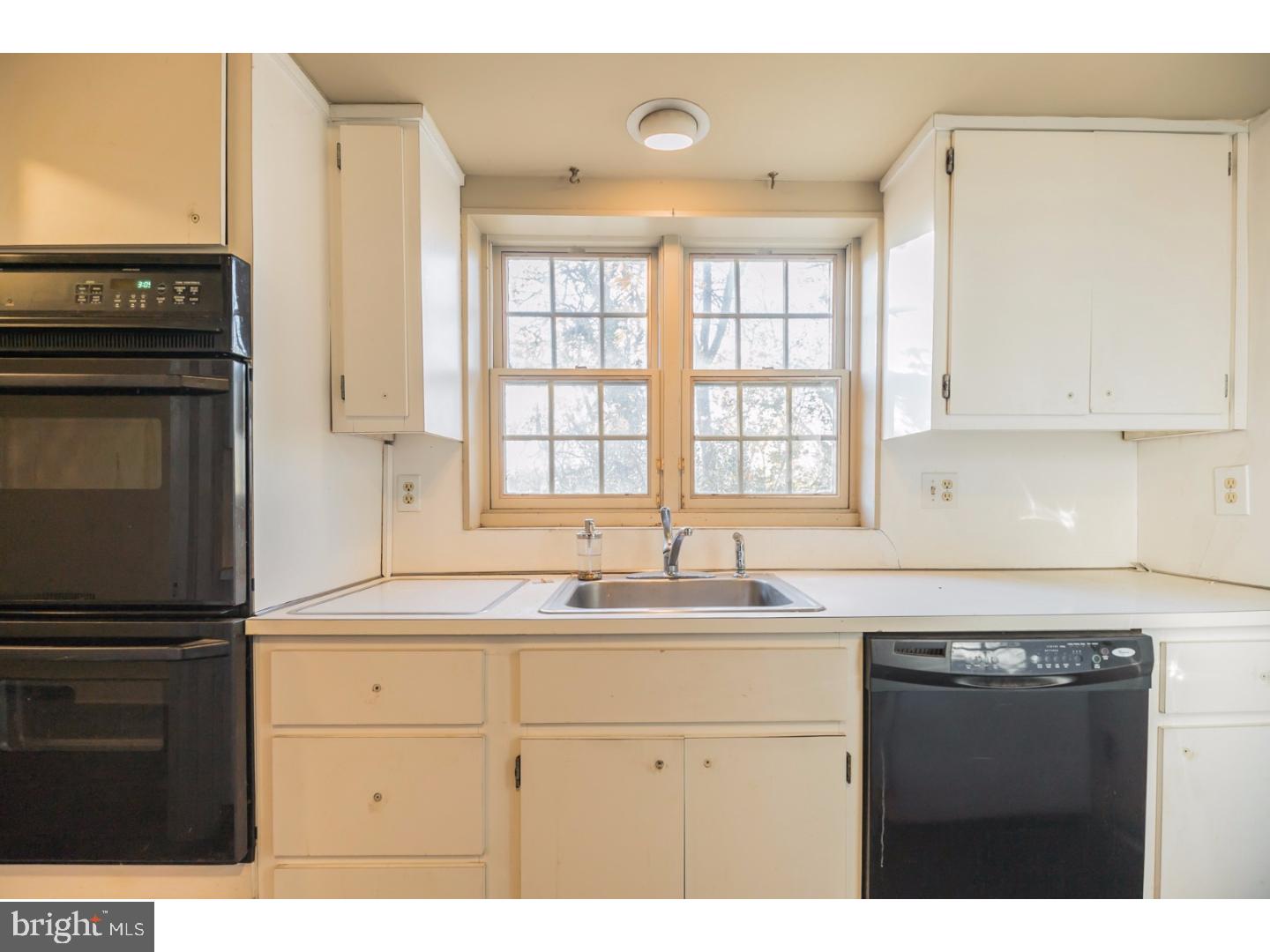 2652 Lenape Road Philadelphia, PA 19131 - Photo 11 of 24 Gallery Image 11