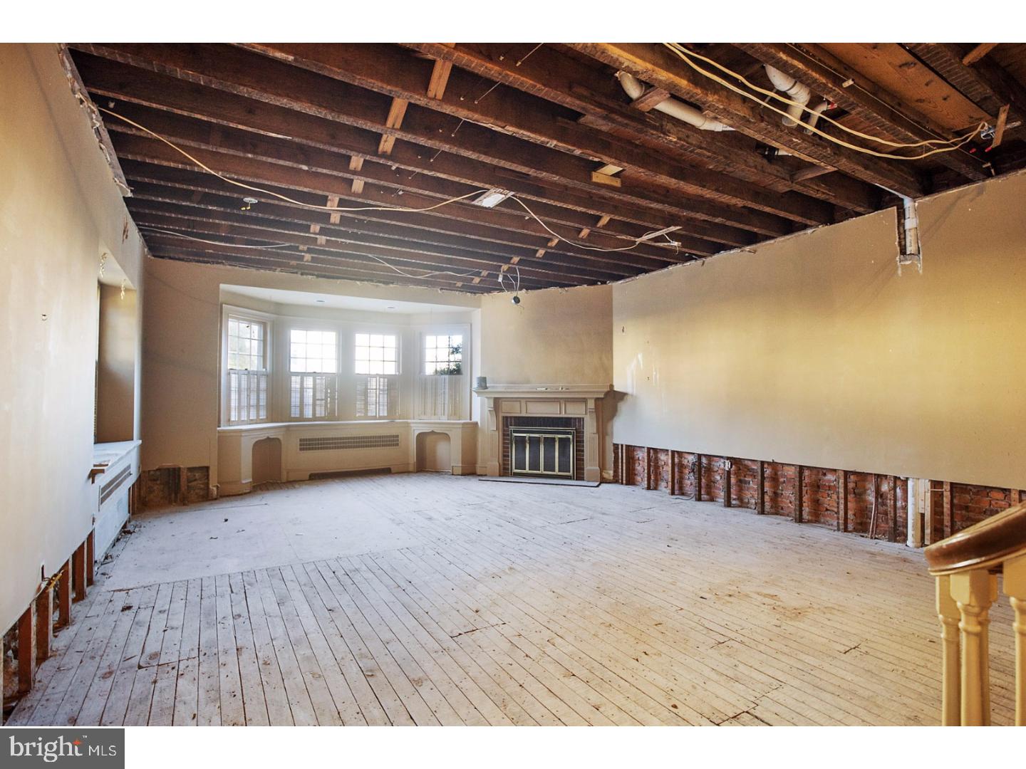 2652 Lenape Road Philadelphia, PA 19131 - Photo 3 of 24 Gallery Image 3