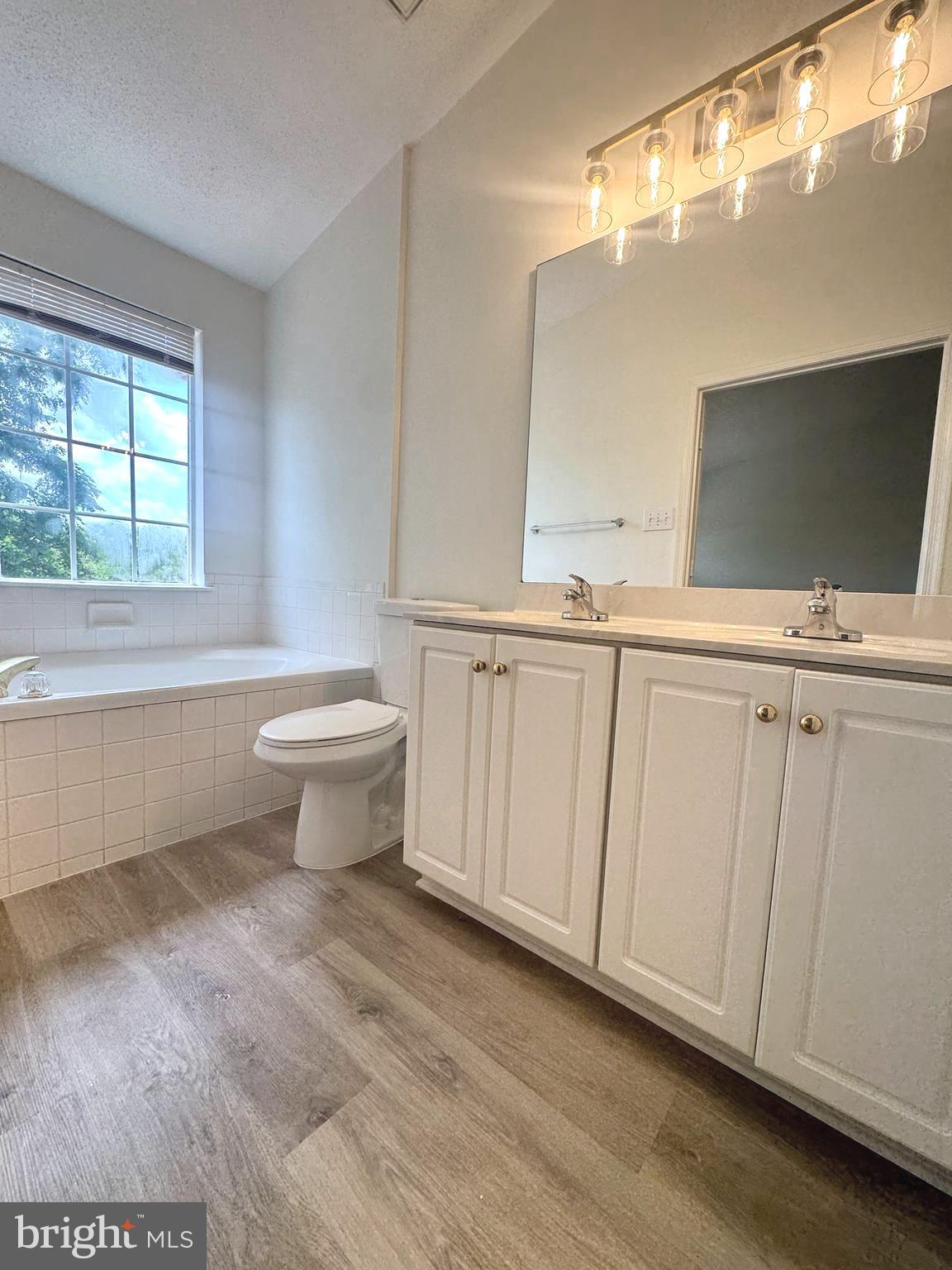 15110 Deer Valley Terrace Silver Spring, MD 20906 - Photo 21 of 32 Master bathroom with separate tub and shower