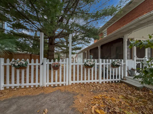 $365,000 | 110 West Mason Street, Lena, IL 61048