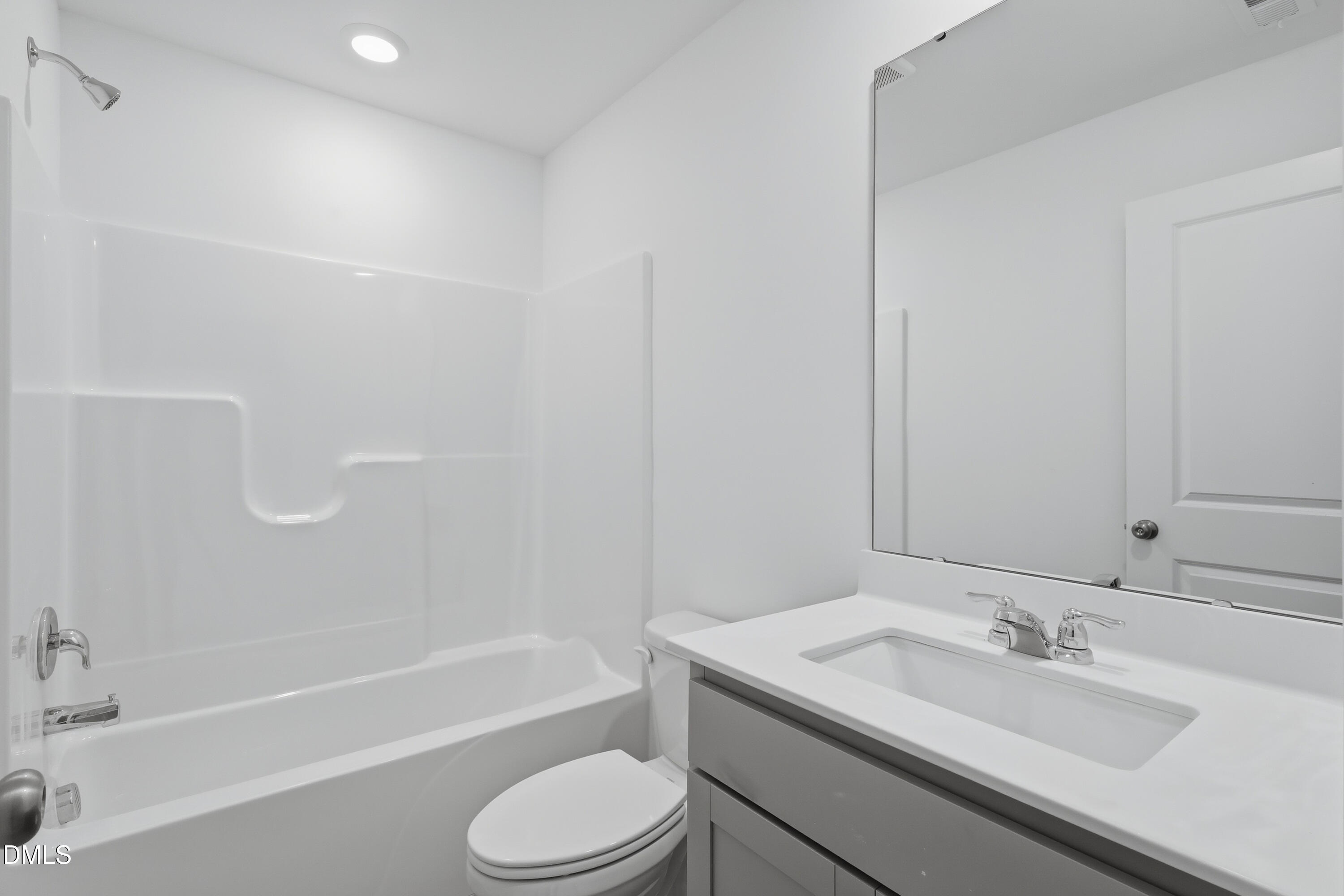 3605 Elm Grv Lane Raleigh, NC 27604 - Photo 23 of 55 SUN_ElmGrove_Pic_Wyatt_Bath3_2of2