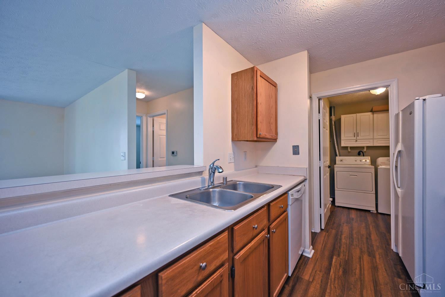 7392 Ridgepoint Drive, Unit 3 Cincinnati, OH 45230 - Photo 15 of 39 Gallery Image 15