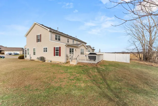 $240,000 | 215 Misty Lane, Colona, IL 61241