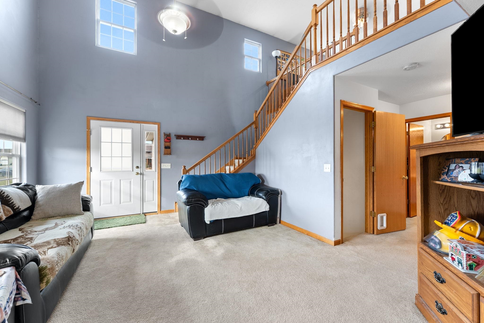 215 Misty Lane Colona, IL 61241 - Photo 3 of 26