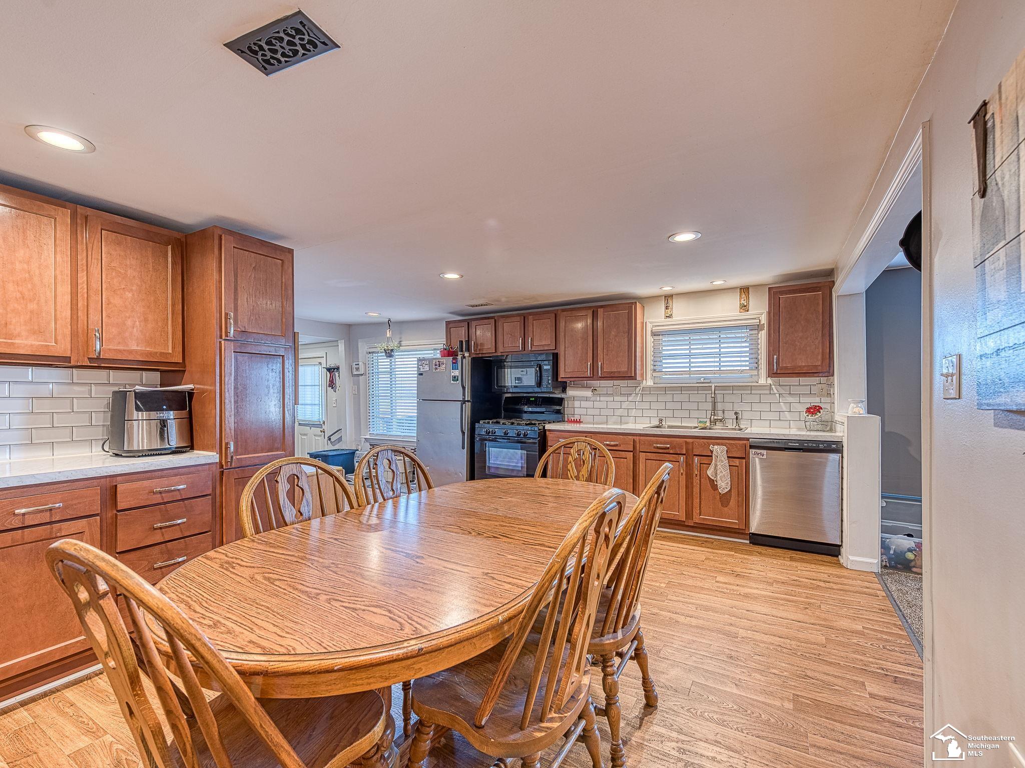 13370 Laplaisance Road Monroe, MI 48161 - Photo 15 of 38 Gallery Image 15