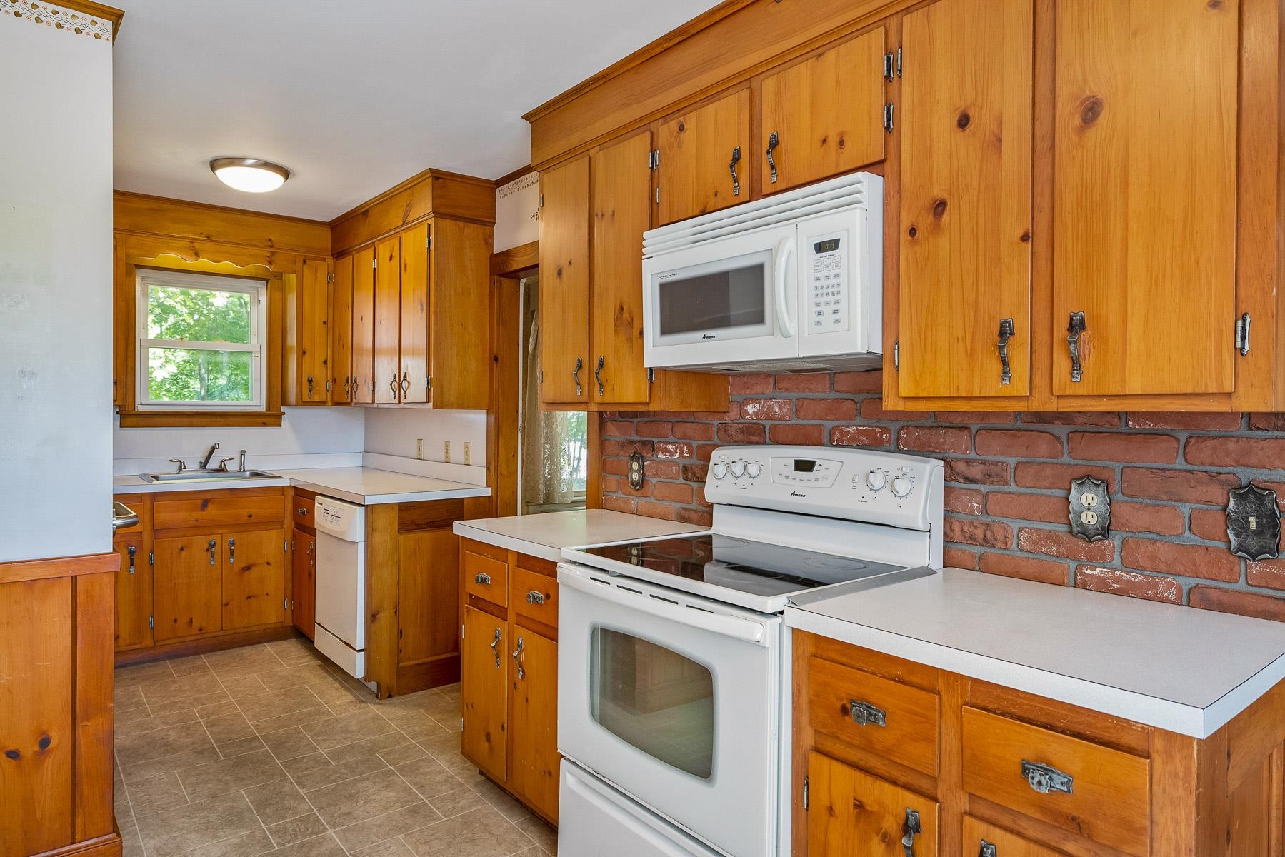 25 Dover Point Road Dover, NH 03820 - Photo 16 of 35