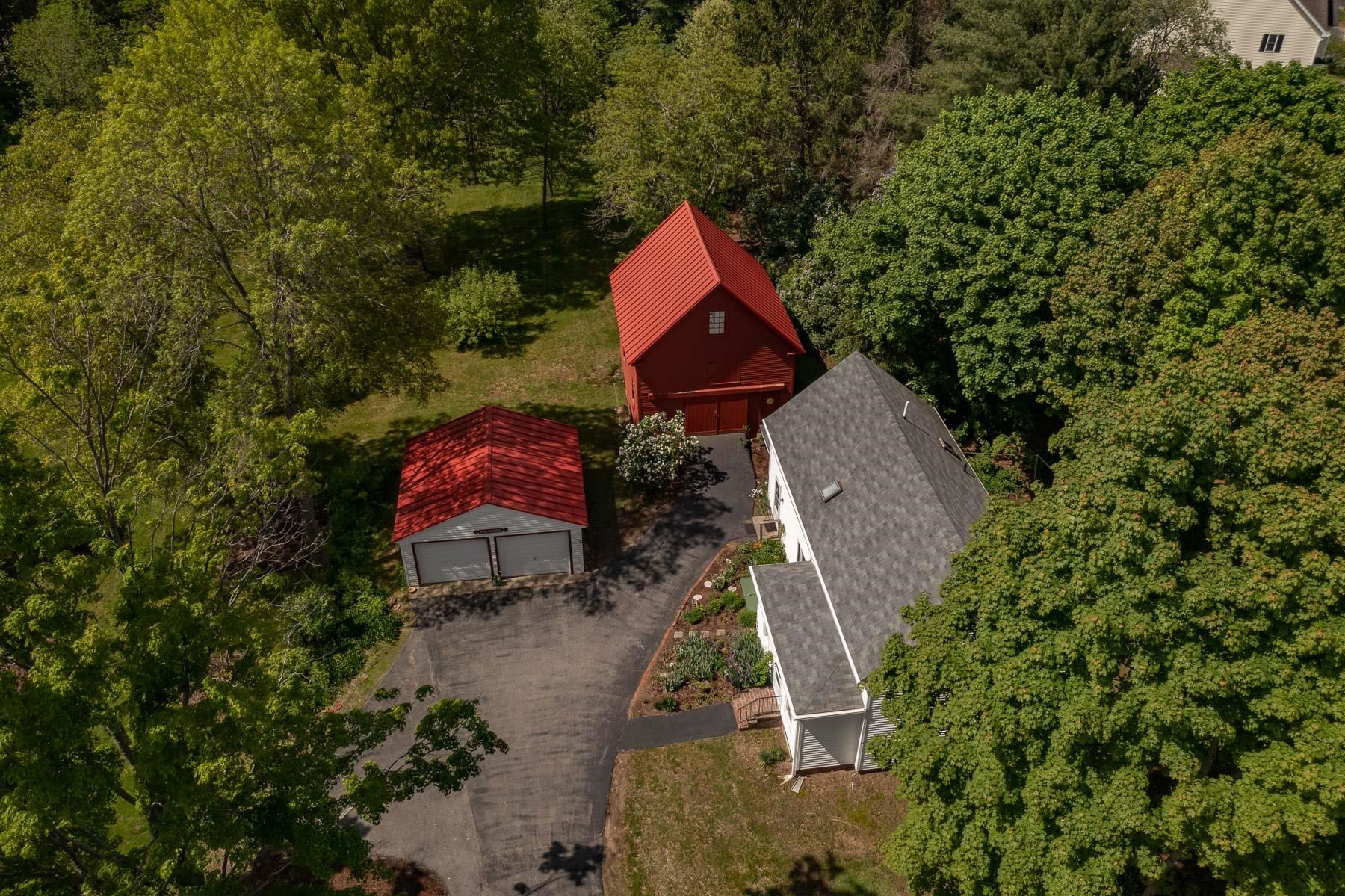 25 Dover Point Road Dover, NH 03820 - Photo 4 of 35