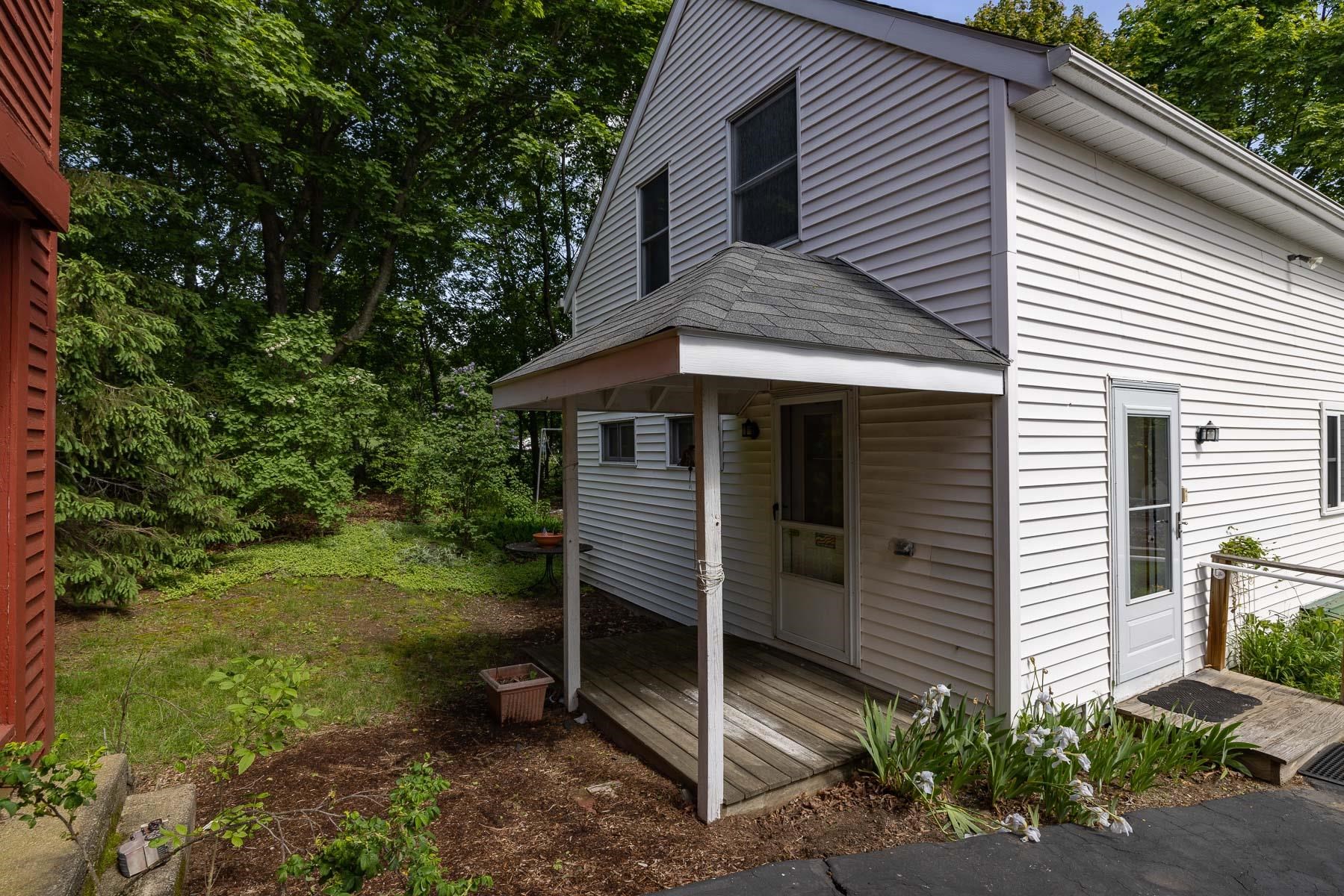 25 Dover Point Road Dover, NH 03820 - Photo 8 of 35