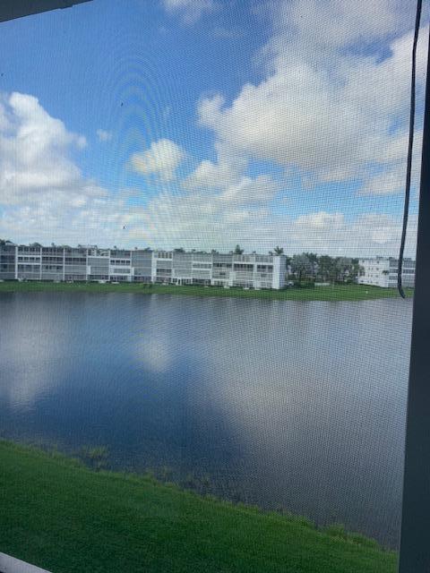4088 Guildford East Boca Raton, FL 33434 - Photo 18 of 19 IMG_6759