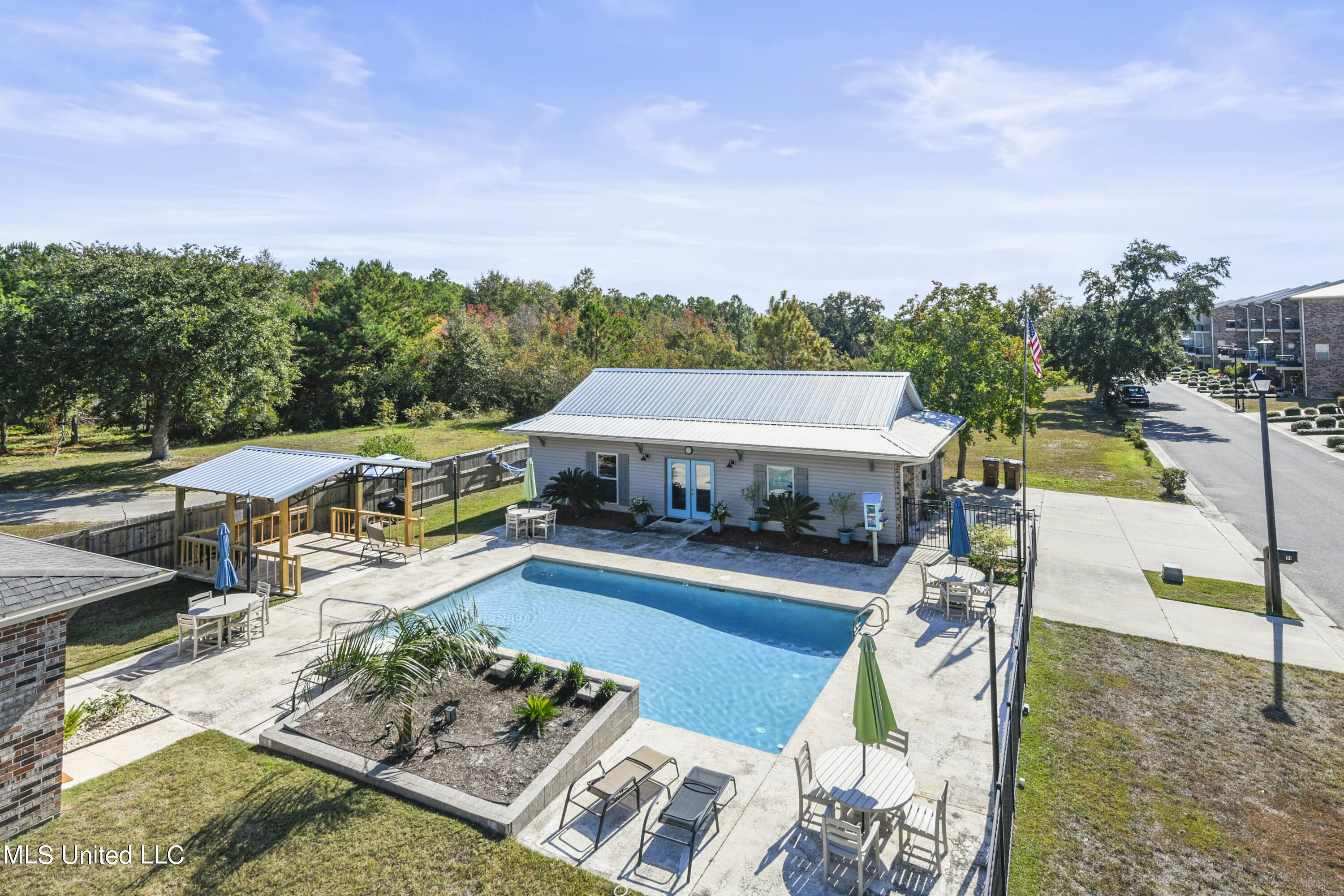 56 Oak Alley Lane Long Beach, MS 39560 - Photo 4 of 28 77