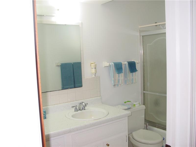 6225 South Carroll Road Indianapolis, IN 46259 - Photo 14 of 18 Gallery Image 14