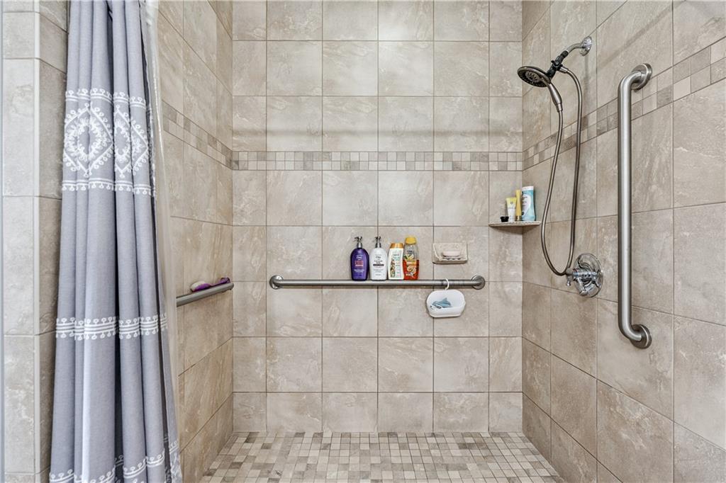 2012 Arbor Springs Way Buford, GA 30519 - Photo 24 of 61