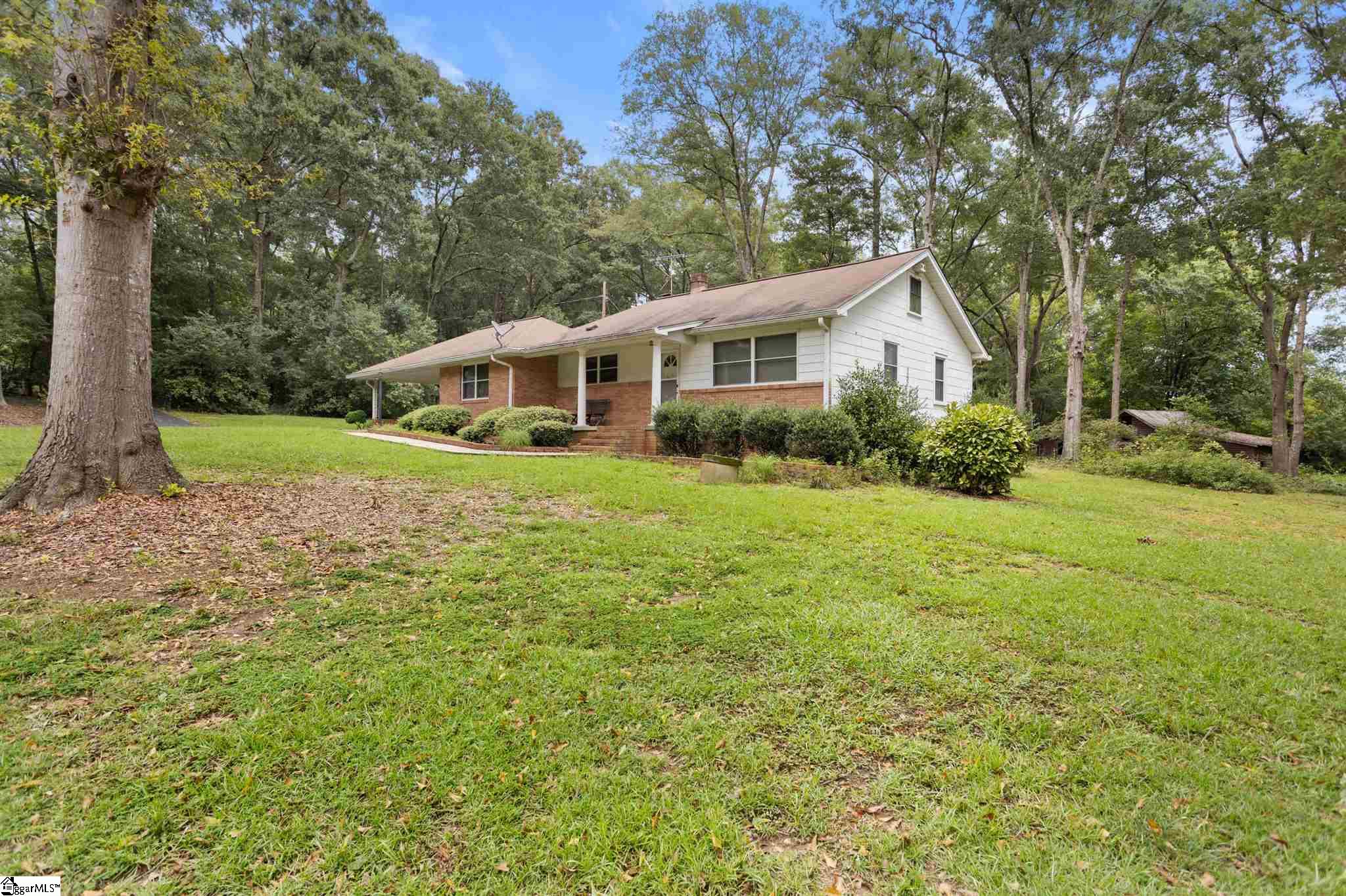 620 Pinson Farm Road Belton, SC 29627 - Photo 4 of 26