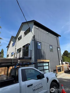 $875,000 | 4709 Southwest Hinds Street, Seattle, WA 98116
